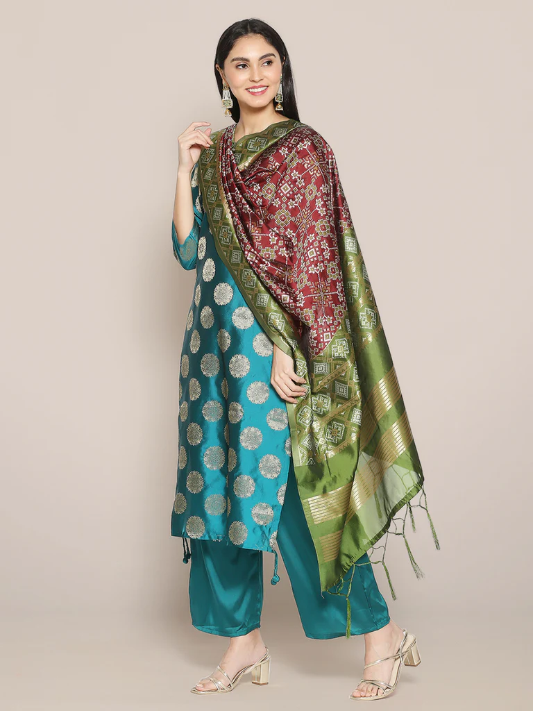 Beautiful Banarasi Patola Silk Dupatta - Image 5